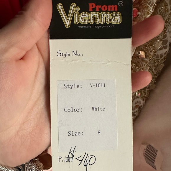 Vienna Prom - Picture 2 of 8